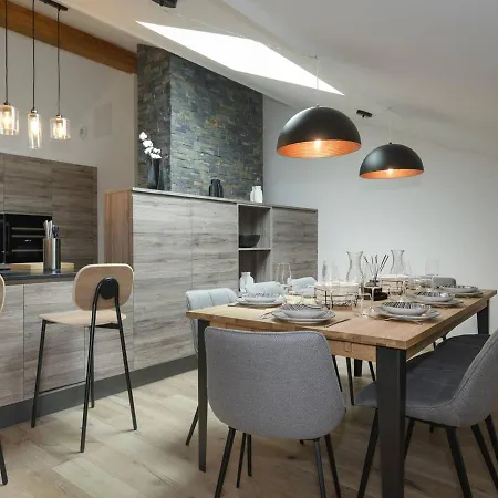 Appartement 1650 - 9 Pers. - Skis Aux Pieds Avec Parking Et Equipements Modernes - Fr-1-631-140 *
